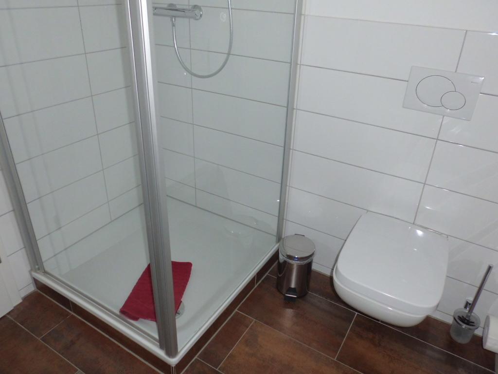Ferienwohnung Punkt, 5 Gehminuten Vom Europa-Park Руст Стая снимка